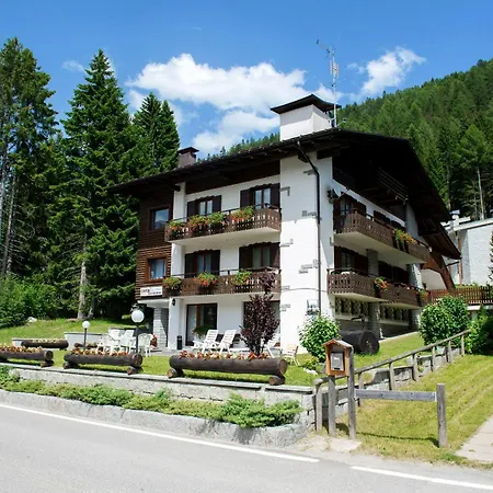 Hotel Bucaneve 2*